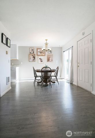 535 Diane Street SW, Castle Rock, WA 98611
