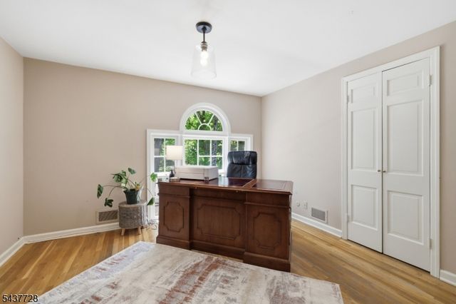 70 High Oaks Dr, Watchung Boro, NJ 07069