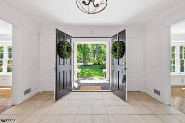 70 High Oaks Dr, Watchung Boro, NJ 07069
