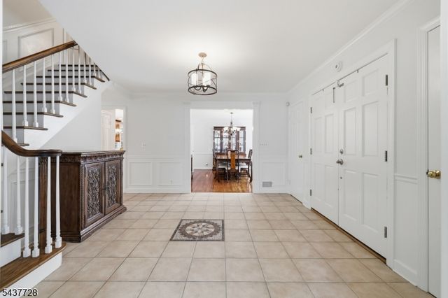 70 High Oaks Dr, Watchung Boro, NJ 07069