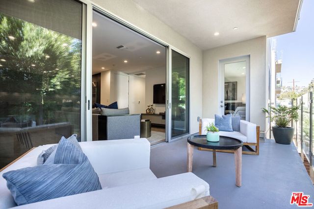 728 N Sweetzer Avenue 315, Los Angeles, CA 90069