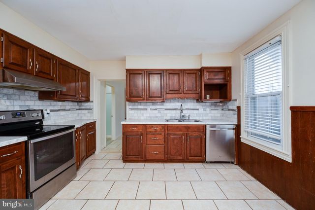 3019 KUTZTOWN RD, Reading, PA 19605