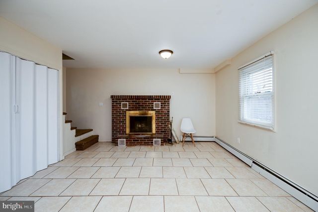 3019 KUTZTOWN RD, Reading, PA 19605