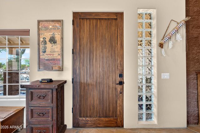 141 E Cloud Road, Phoenix, AZ 85086