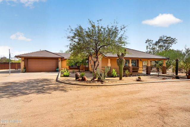 141 E Cloud Road, Phoenix, AZ 85086