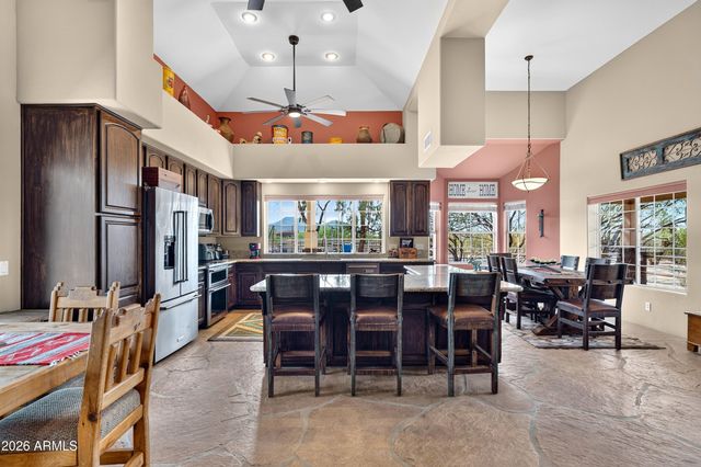 141 E Cloud Road, Phoenix, AZ 85086