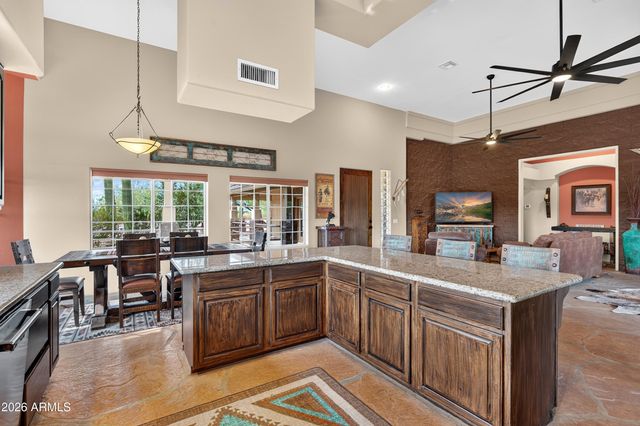 141 E Cloud Road, Phoenix, AZ 85086
