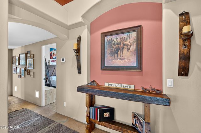 141 E Cloud Road, Phoenix, AZ 85086