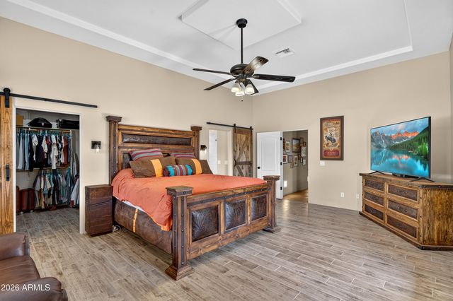141 E Cloud Road, Phoenix, AZ 85086