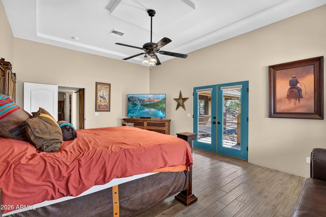 141 E Cloud Road, Phoenix, AZ 85086