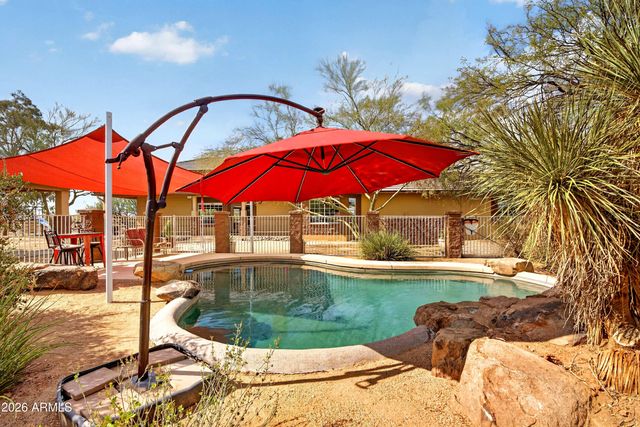 141 E Cloud Road, Phoenix, AZ 85086