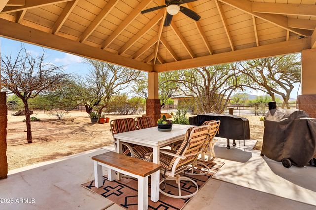 141 E Cloud Road, Phoenix, AZ 85086