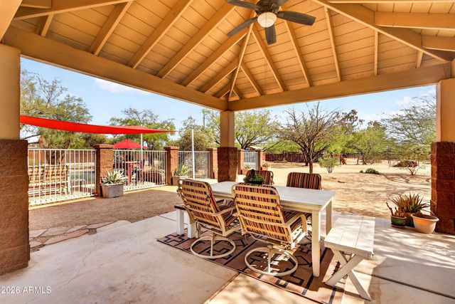 141 E Cloud Road, Phoenix, AZ 85086