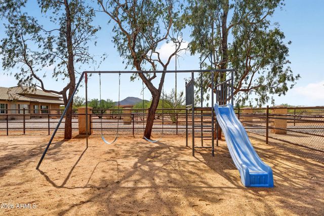 141 E Cloud Road, Phoenix, AZ 85086