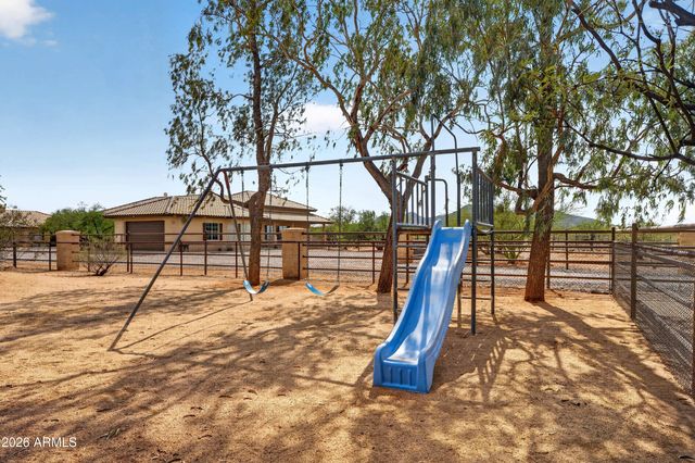 141 E Cloud Road, Phoenix, AZ 85086