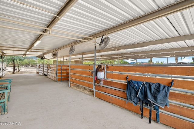 141 E Cloud Road, Phoenix, AZ 85086