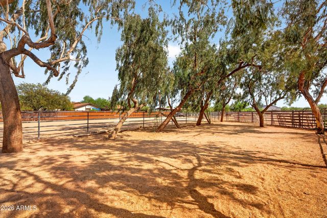 141 E Cloud Road, Phoenix, AZ 85086