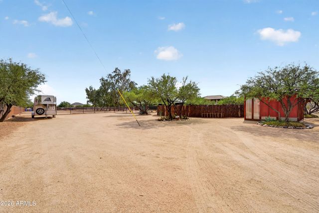 141 E Cloud Road, Phoenix, AZ 85086