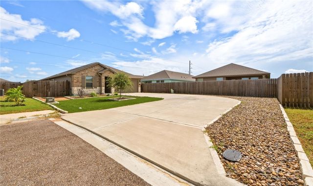 1602 Comfy Way, Corpus Christi, TX 78418
