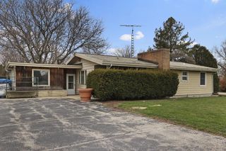 9140 Cooper ROAD, Pleasant Prairie, WI 53158