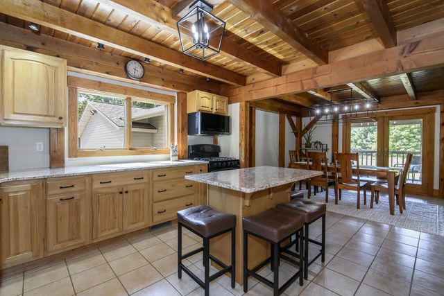 W349S2296 Waterville ROAD, Oconomowoc, WI 53066