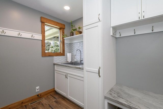W349S2296 Waterville ROAD, Oconomowoc, WI 53066