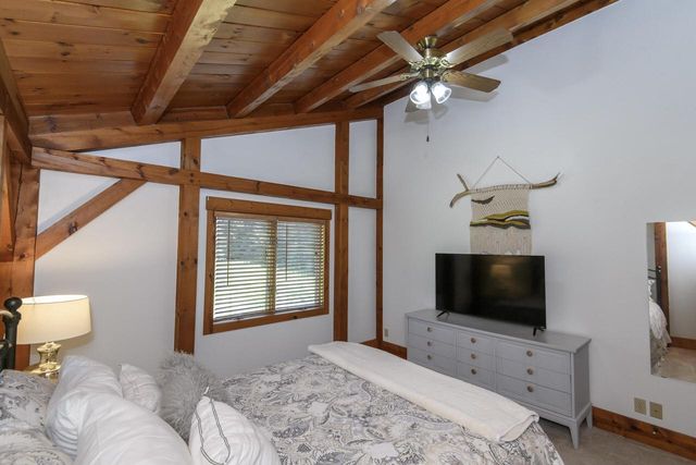 W349S2296 Waterville ROAD, Oconomowoc, WI 53066