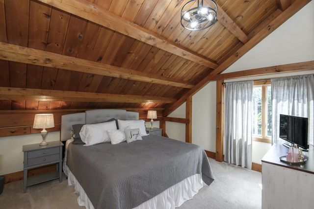 W349S2296 Waterville ROAD, Oconomowoc, WI 53066