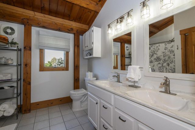 W349S2296 Waterville ROAD, Oconomowoc, WI 53066
