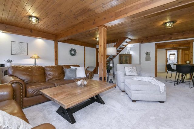 W349S2296 Waterville ROAD, Oconomowoc, WI 53066