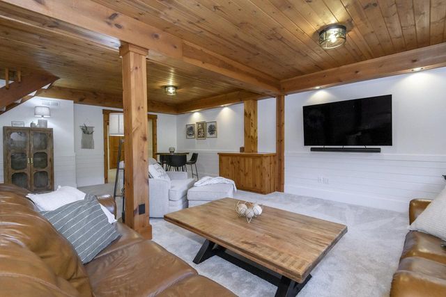 W349S2296 Waterville ROAD, Oconomowoc, WI 53066