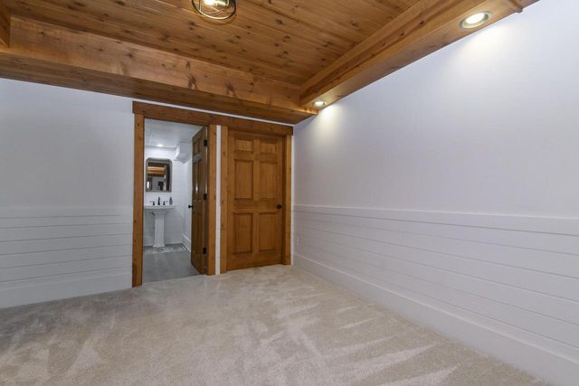 W349S2296 Waterville ROAD, Oconomowoc, WI 53066