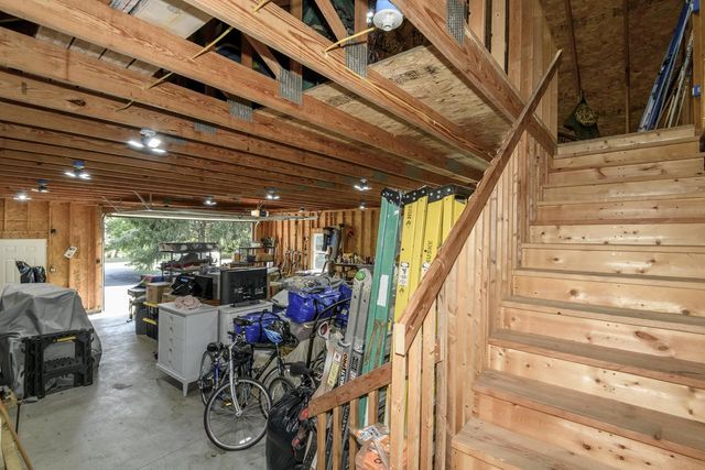 W349S2296 Waterville ROAD, Oconomowoc, WI 53066