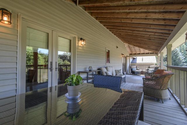 W349S2296 Waterville ROAD, Oconomowoc, WI 53066
