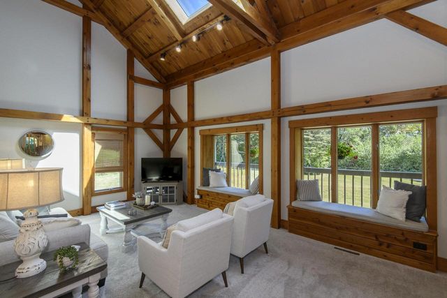 W349S2296 Waterville ROAD, Oconomowoc, WI 53066