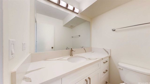 430 Keoniana Street 1103, Honolulu, HI 96815