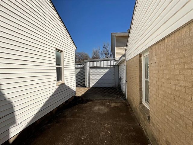 2308 Doris Avenue, Del City, OK 73115