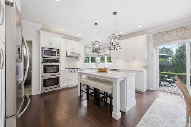 52250 Chickadee Lane, Shelby Twp, MI 48315