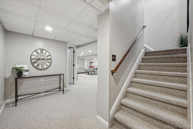52250 Chickadee Lane, Shelby Twp, MI 48315