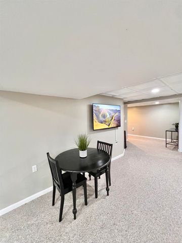 52250 Chickadee Lane, Shelby Twp, MI 48315