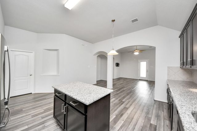 5186 Dry Hollow Drive, Alvin, TX 77511