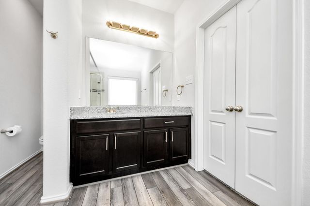 5186 Dry Hollow Drive, Alvin, TX 77511
