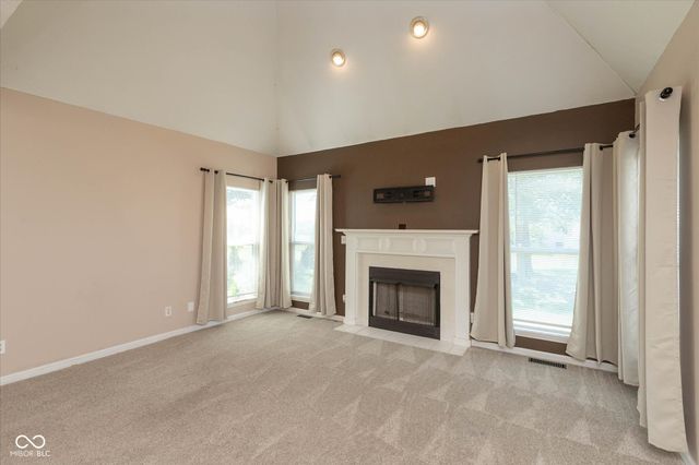 1200 Matthews Court, Franklin, IN 46131