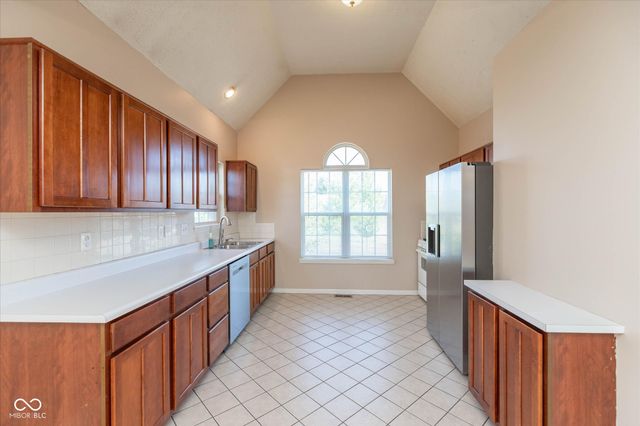 1200 Matthews Court, Franklin, IN 46131