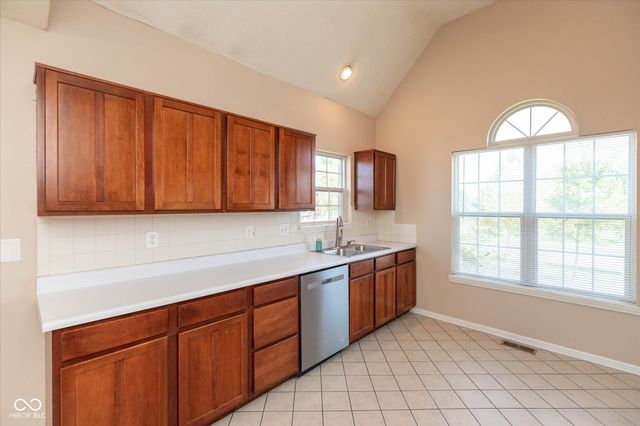 1200 Matthews Court, Franklin, IN 46131