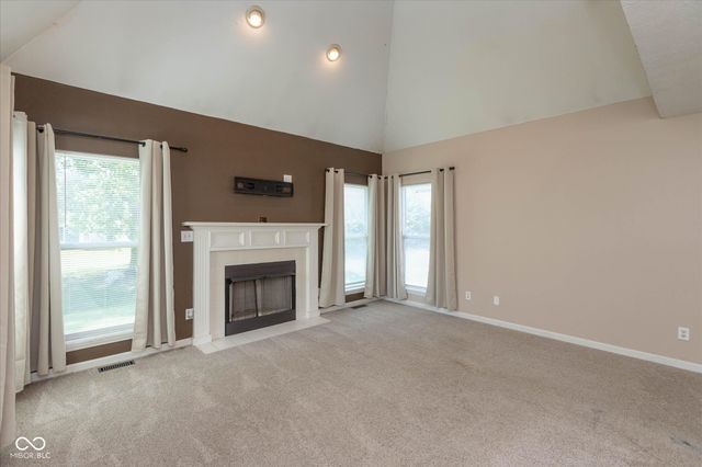 1200 Matthews Court, Franklin, IN 46131
