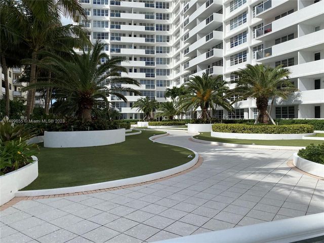100 Lincoln Rd 939, Miami Beach, FL 33139