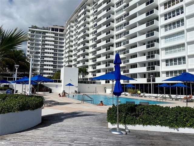 100 Lincoln Rd 939, Miami Beach, FL 33139
