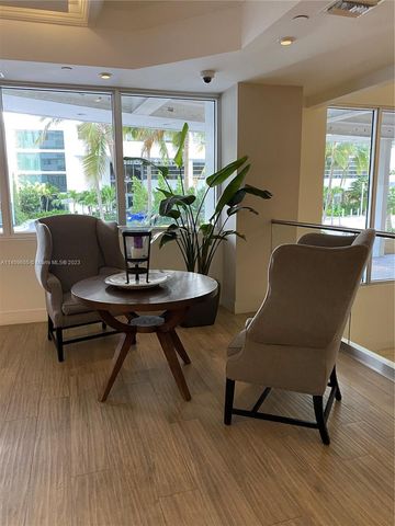 100 Lincoln Rd 939, Miami Beach, FL 33139