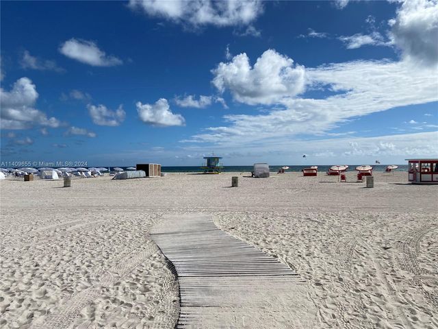 100 Lincoln Rd 939, Miami Beach, FL 33139